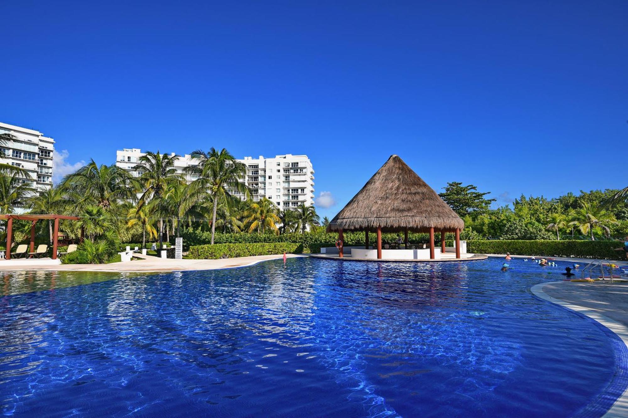 Beachfront Apartment Blue Vista Cancún Kültér fotó